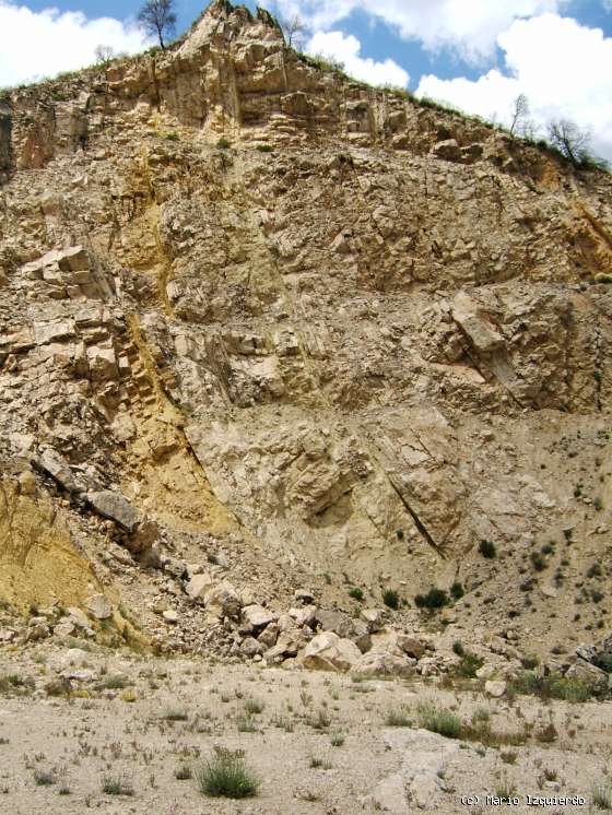 Jabalera: Flanco de un anticlinal