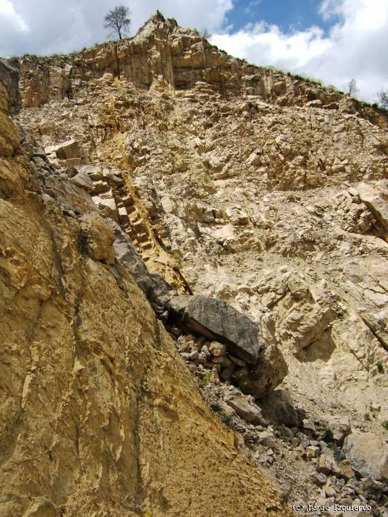 Jabalera: Flanco de un anticlinal