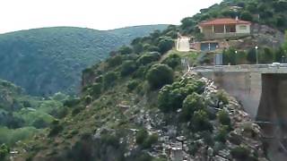 Muro del Embalse de La Tajera apoyado sobre el Cretácico Superior 